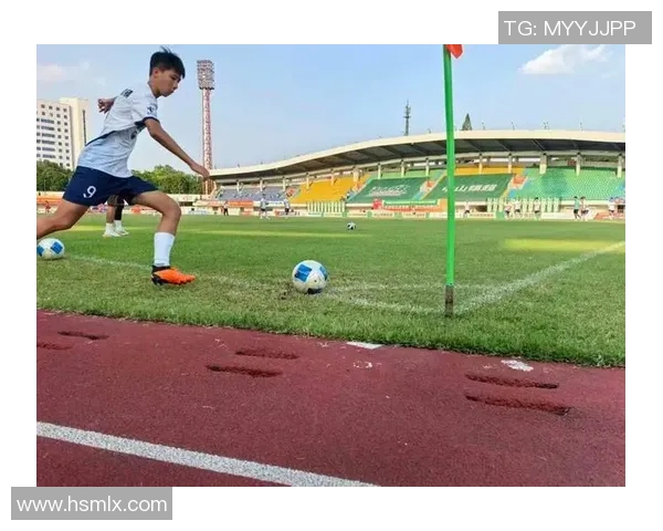 藏区足球明星崛起 他们如何在绿茵场上书写传奇人生